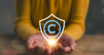 "Copyright 0-5" von Albrecht Günther: Das neue Urheberrecht kommt? (Foto: AdobeStock - FAMILY STOCK 734755828)