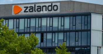 Zalando-Logistikzentrum zeigt die Dimension des europäischen Modeschwergewichts (Foto: AdobeStock 945640349- kittyfly)